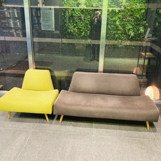 京橋中央ビル エントランス