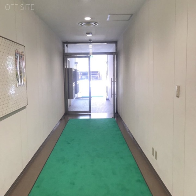 中庄ビル エントランス