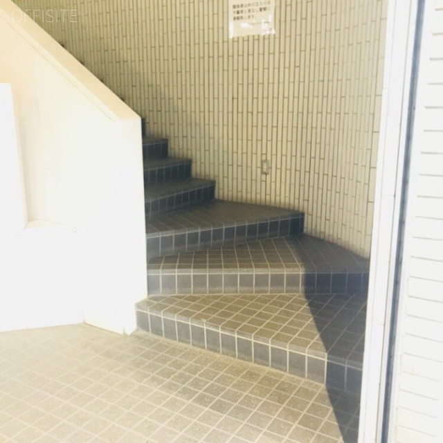 自由が丘ミキオビル エントランス