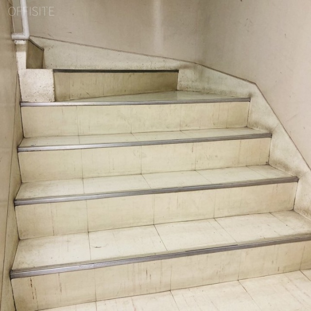 三貴ビル エントランス