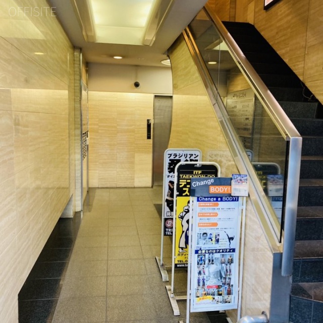 六本木トリニティビル エントランス