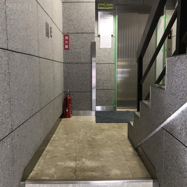 SDビル エントランス