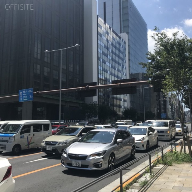 三橋ビル ビル前面道路