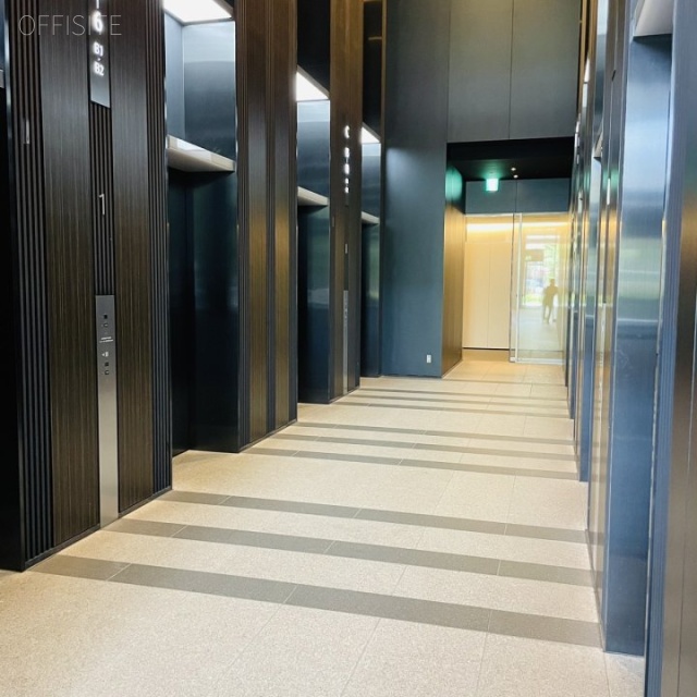 仙台トラストタワー エレベーターホール