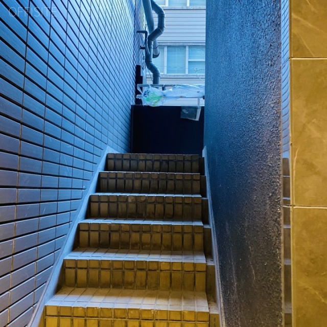 水道橋フロントビル 非常階段