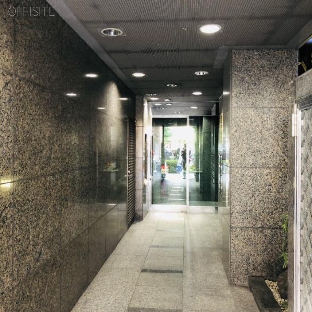 古谷ビル エントランス