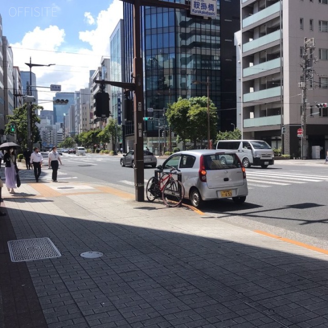 中庄ビル ビル前面道路