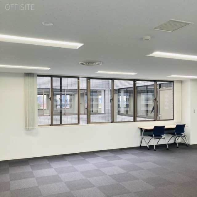 西新宿松屋ビル 室内