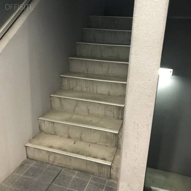 浜町プログレスビル 内階段