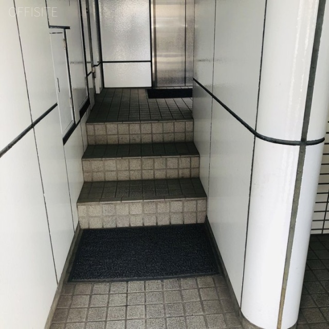 第一野村ビル エントランス