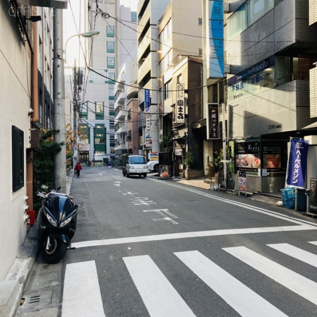 日本橋人形町HSビル ビル前面道路