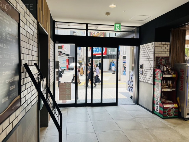 ラグーン池袋ビル エントランス