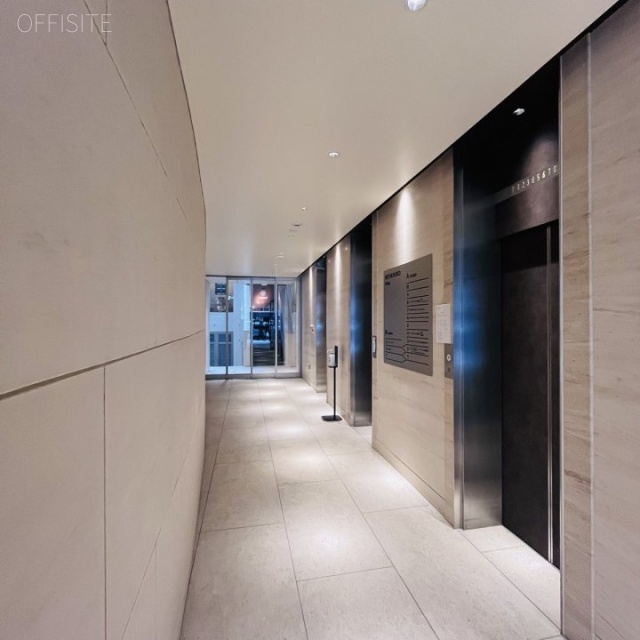 ミヤヒロビル エントランス