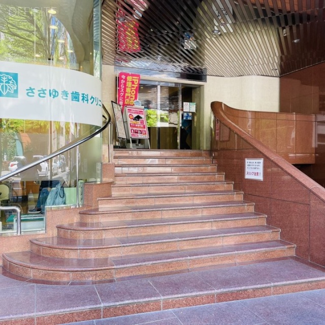 仙信ビル エントランス