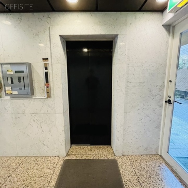 讃金(さぬきん)ビル エレベーター