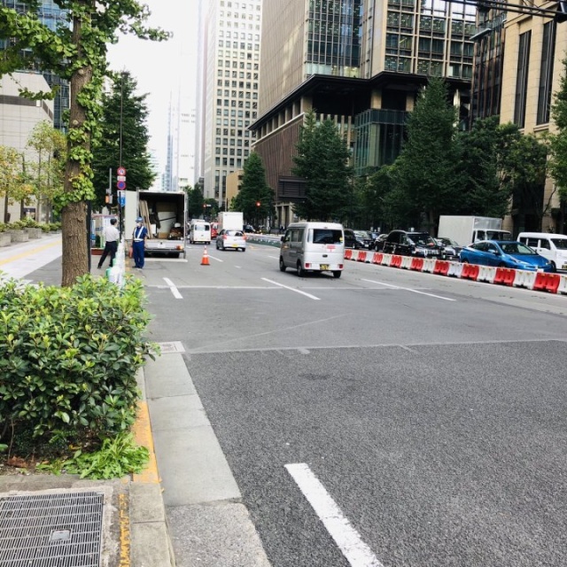 大手町ファーストスクエアウエストタワー 永代通り