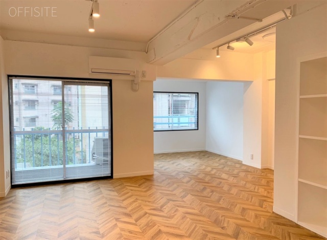 316青山 302号室 室内