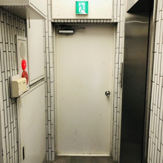 青山サクセスビル エントランス