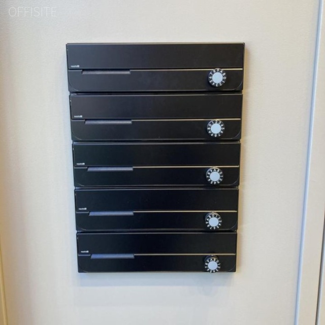 Polar 西新宿 郵便受け