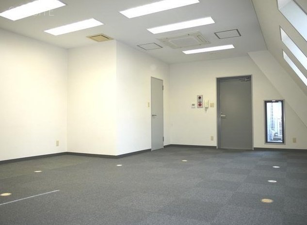 ユシマレミエビル 内装