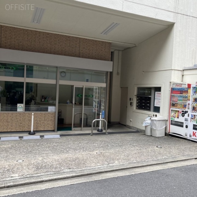 岩清日本橋ビル 外観