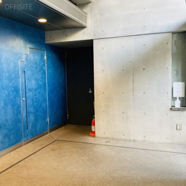 ジニアスビル エントランス