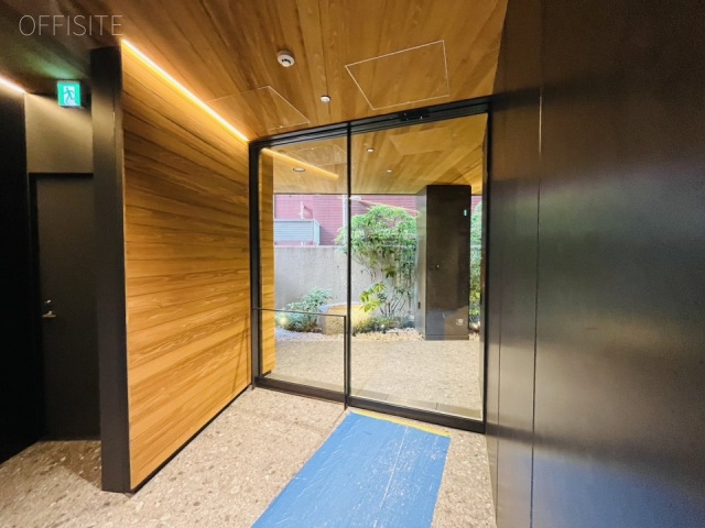 THE EDGE エントランス