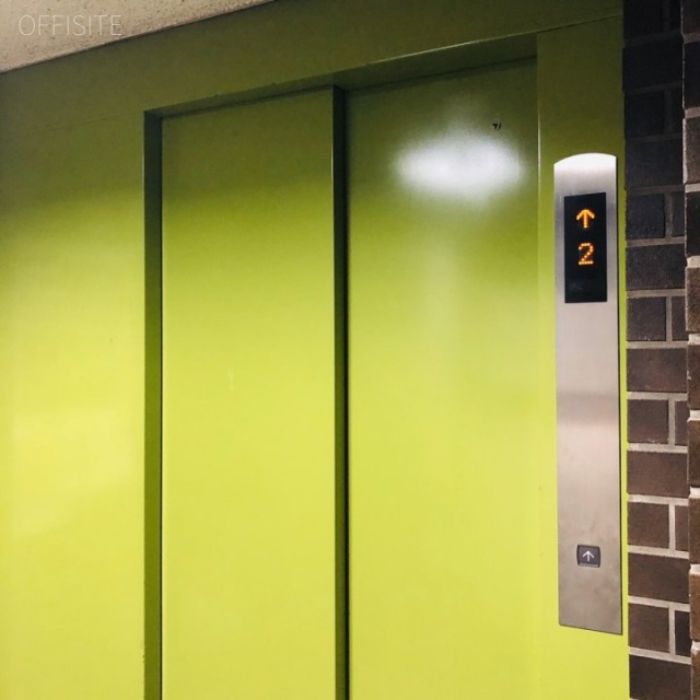 杉山ビル エレベーター