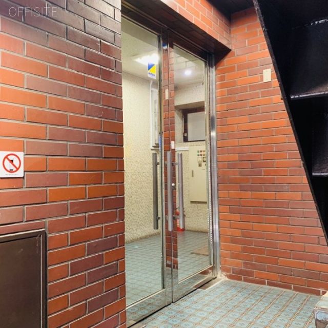 新橋柳屋ビル エントランス