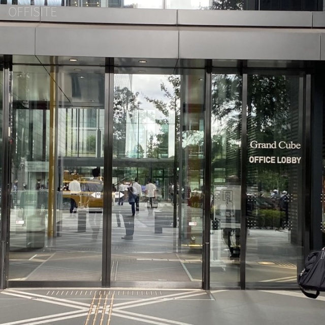 大手町フィナンシャルシティグランキューブ オフィスビル出入口