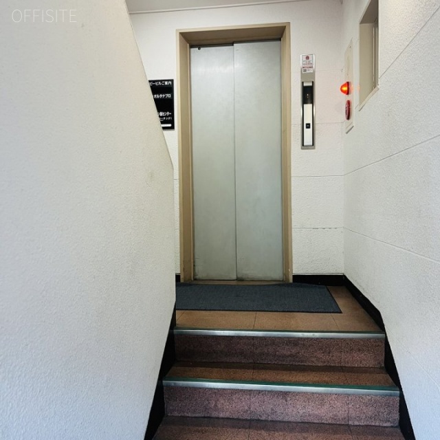 K・Pビル エントランス