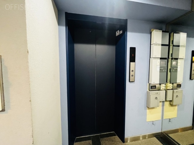 日本橋ウィンテルビル エントランス