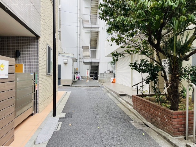 清田商会ビル 前面道路