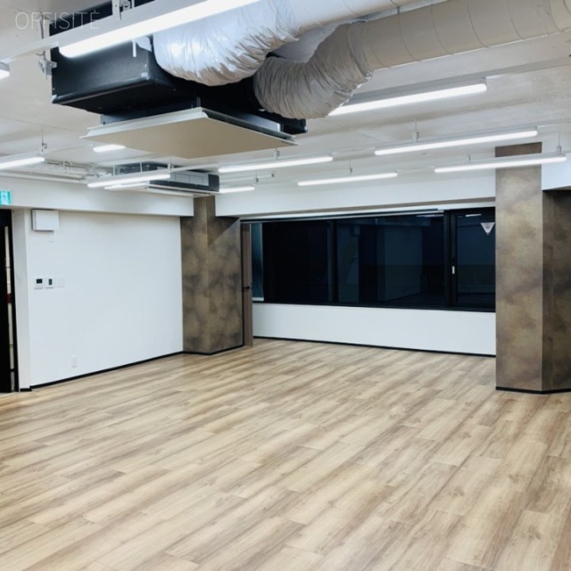 THE CORNER 日本橋 east 室内