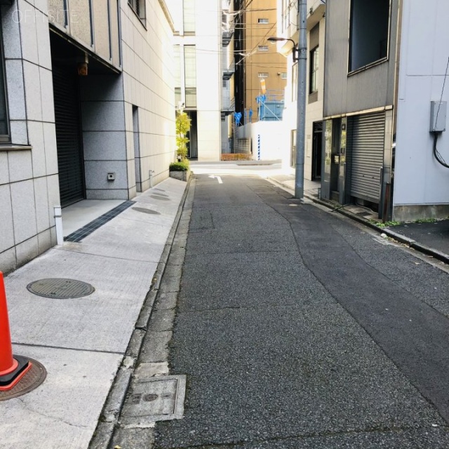 iComfort神田橋ビル ビル前面道路