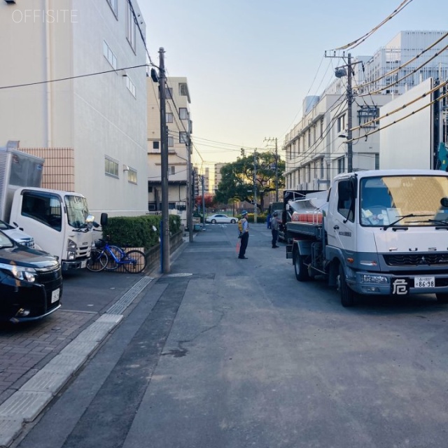 相互ビル 前面道路