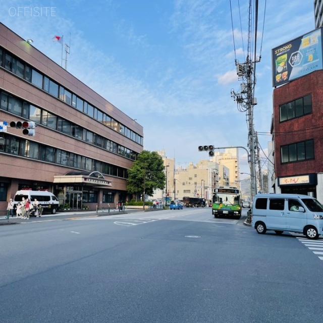 山本ビル ビル前面道路