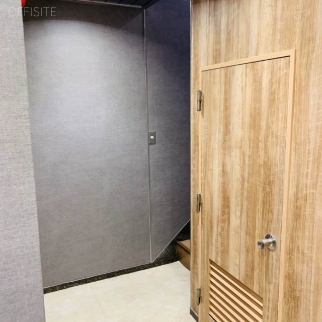 AUBE新川ビル エントランス