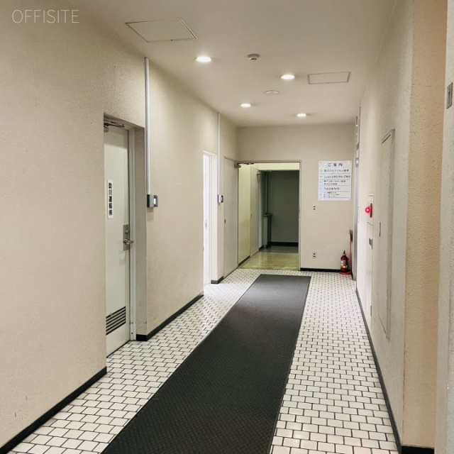 飯田橋尚学ビル別館 エントランス