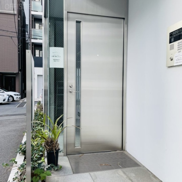 TWIZA代々木 エントランス