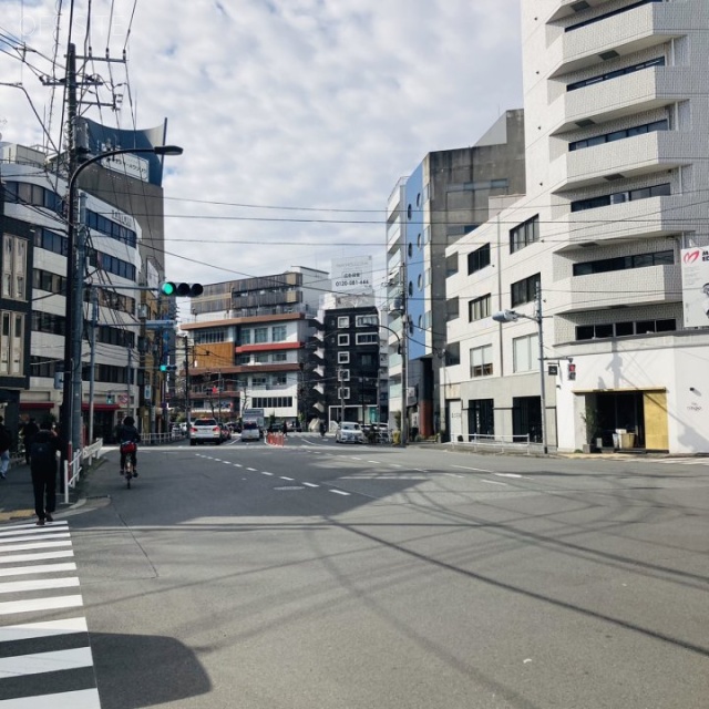 森口ビル ビル前面道路