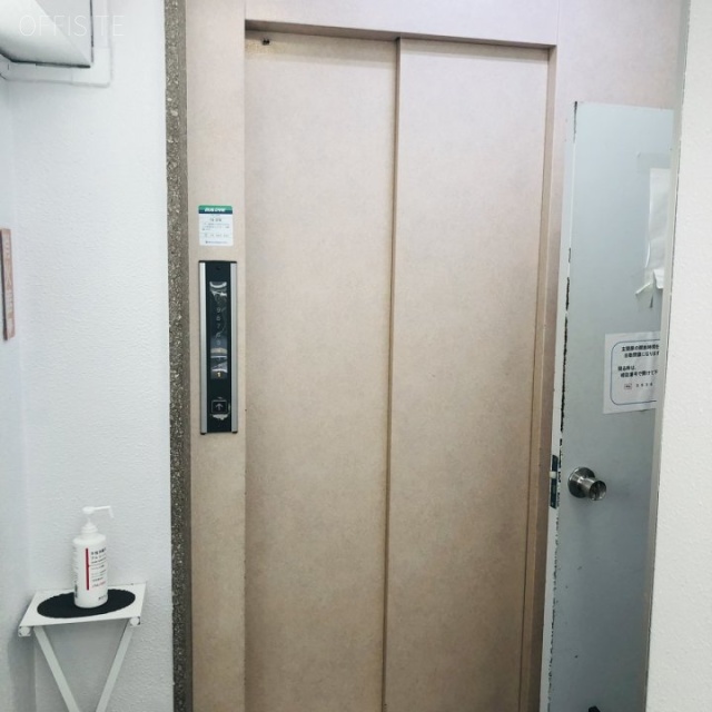 妻恋木工第2ビル エレベーター