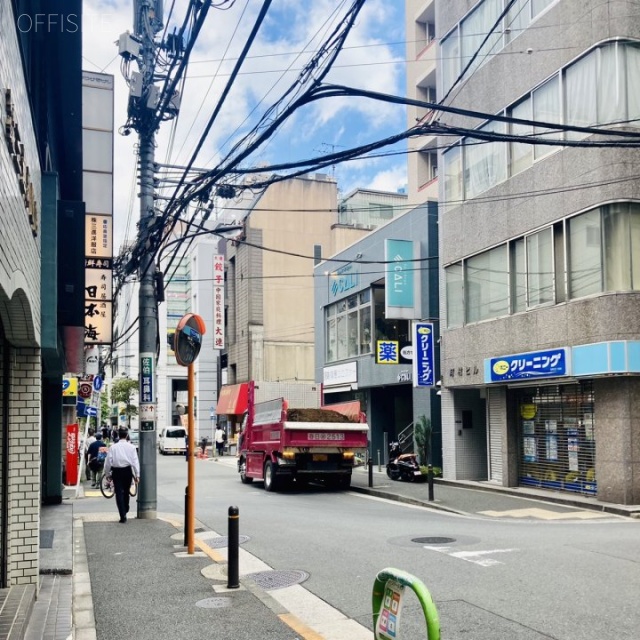 MAビル芝ⅢANNEX ビル前面道路