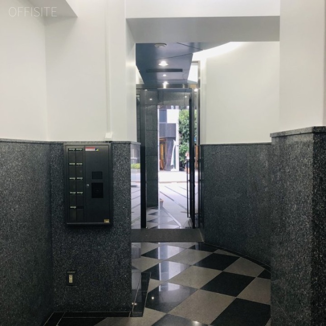 エムジー小伝馬町ビル エントランス