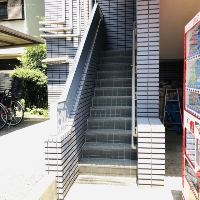 アズ品川ビル 階段