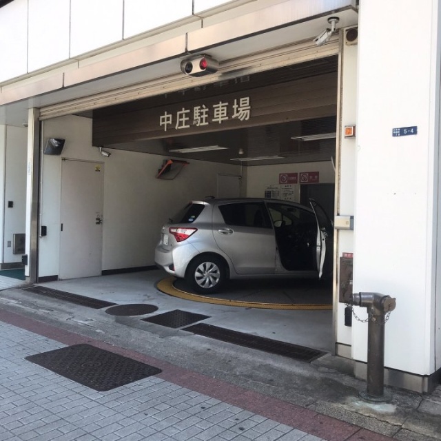 中庄ビル 駐車場