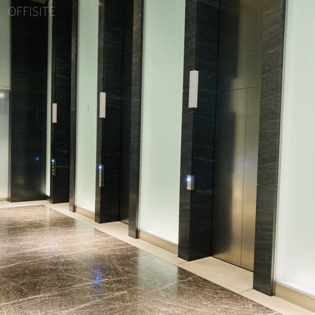 大手町フィナンシャルシティグランキューブ エレベーター