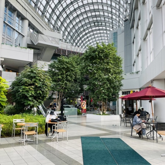 シーバンス ア・モール エントランス