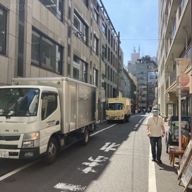 麹町秀永ビル ビル前面道路