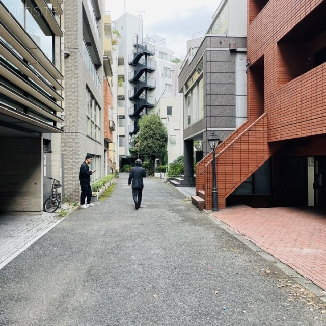 千代田ホーム 前面道路